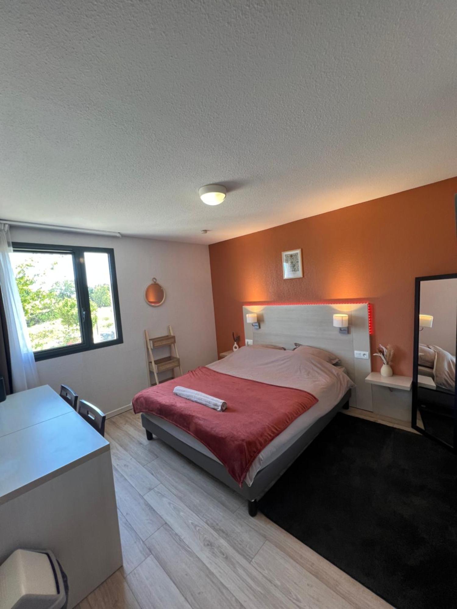 Studio Appart'Hotel Gare Tgv Avec Place Privee Aviñón Exterior foto